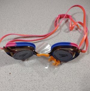 Final Price!*Speedo Goggles